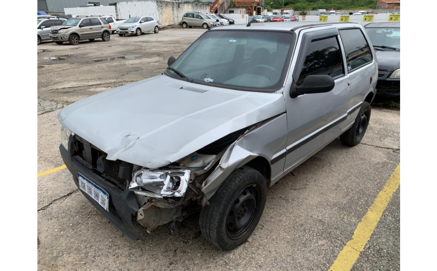 LEILÃO DE CARRO BATIDO